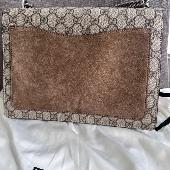 GUCCI｜Beige GG Supreme Dionysus Shoulder Bag - Picture 4 of 13
